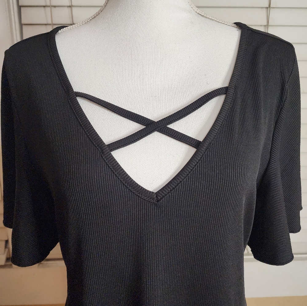 SHEIN Women's Criss-cross Tailored Waistline Tee - Picture 6 of 10